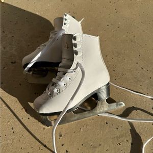 Toddler Ice Skates size 8